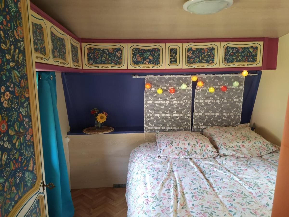 Caradjango , Caravane Chauffee Et Climatisee Lupersat Dış mekan fotoğraf