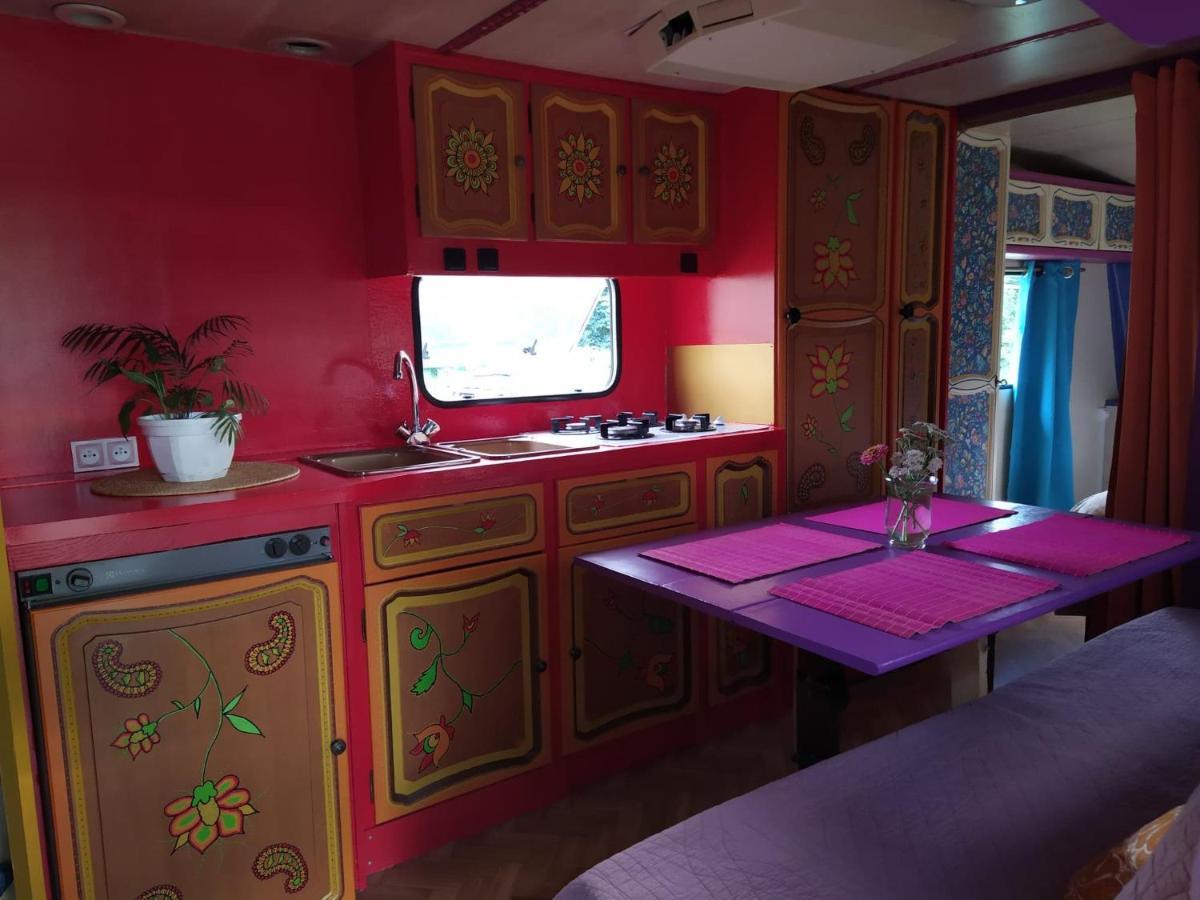 Caradjango , Caravane Chauffee Et Climatisee Lupersat Dış mekan fotoğraf